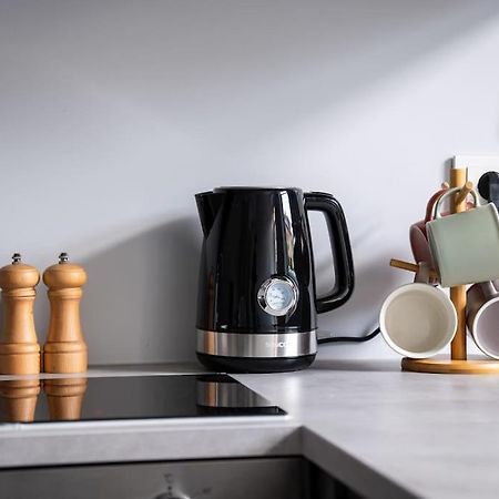 Modern Flat In Old Town Kaunas - Free Parking & Self Check-In Ngoại thất bức ảnh